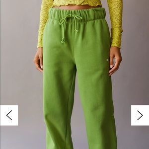 urban outfitters green puddle jumper pants. size xs